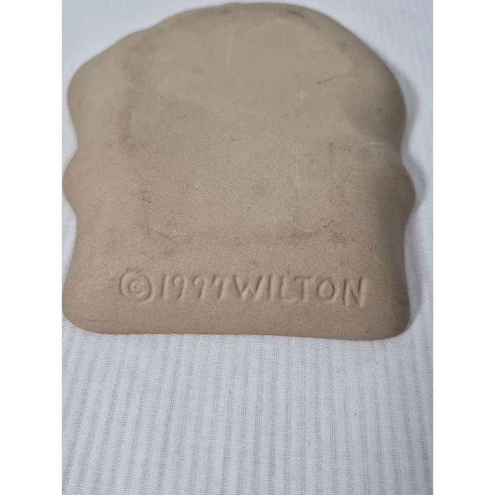 Wilton Stoneware Basket of Tulips Shortbread Cookie Mold 1997